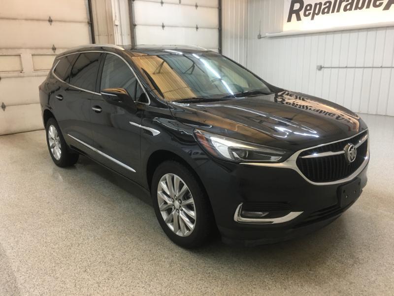 Buick Enclave  2021