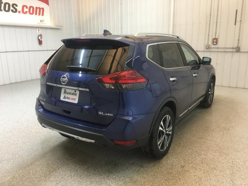 Nissan Rogue  2017