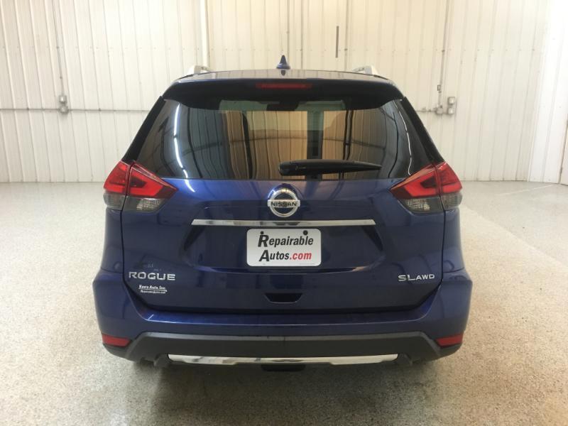 Nissan Rogue  2017