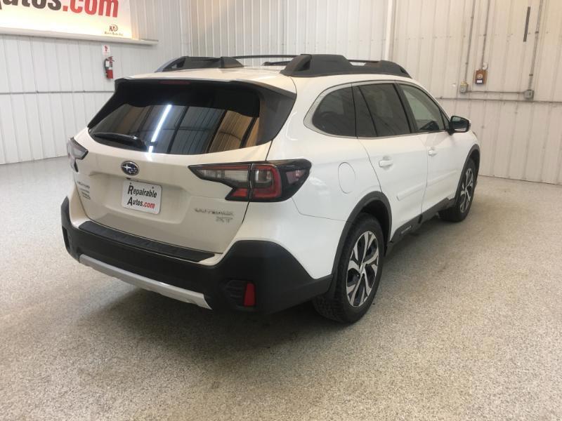 Subaru Outback  2020