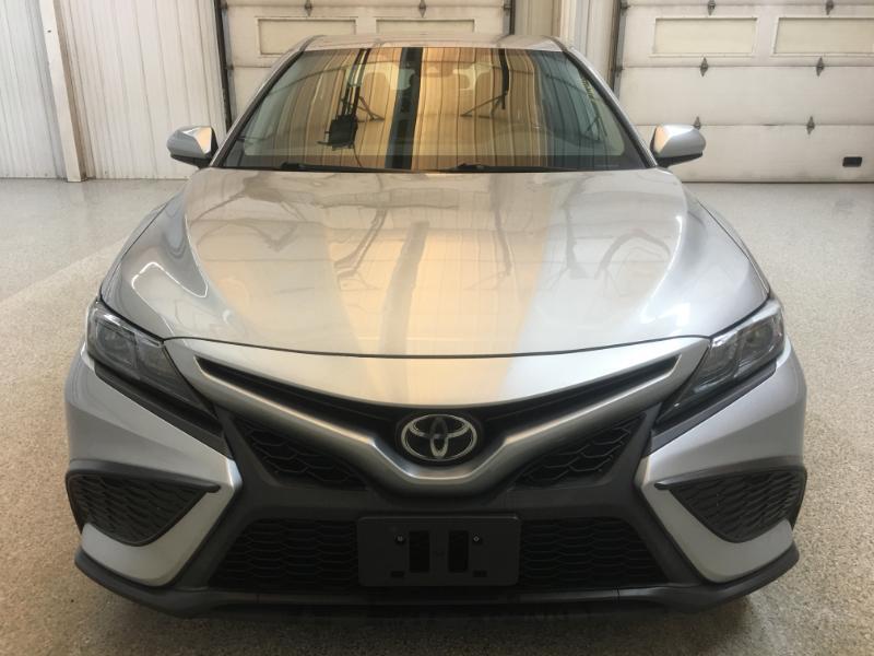 Toyota Camry  2021