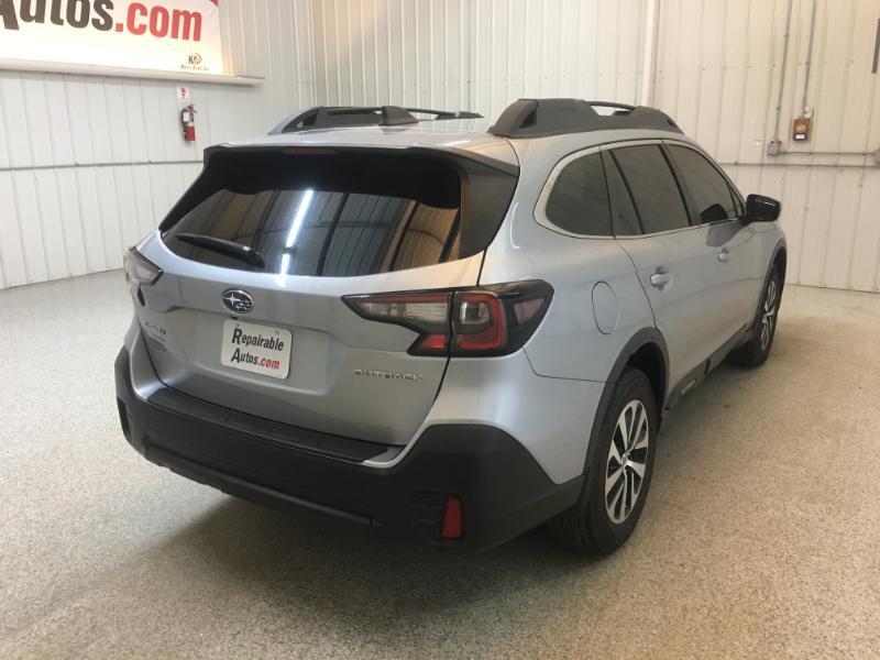 Subaru Outback  2022