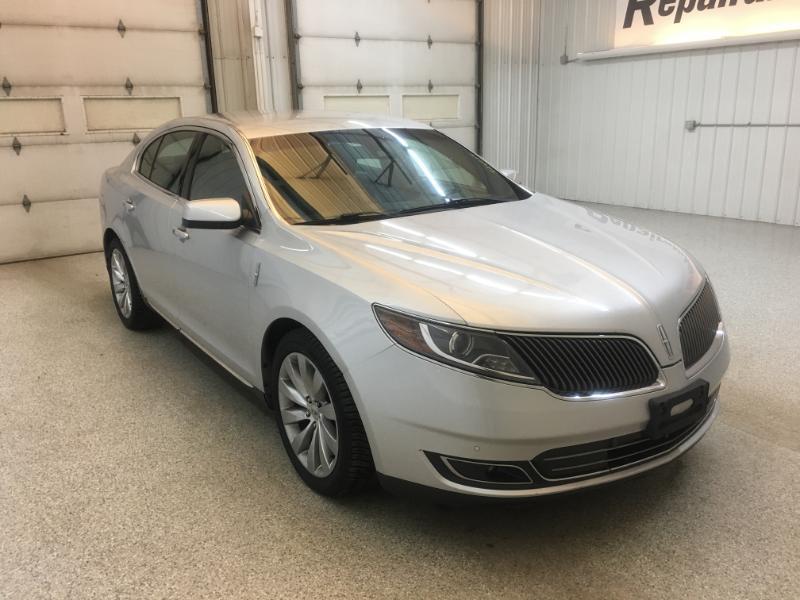 Lincoln MKS  2015