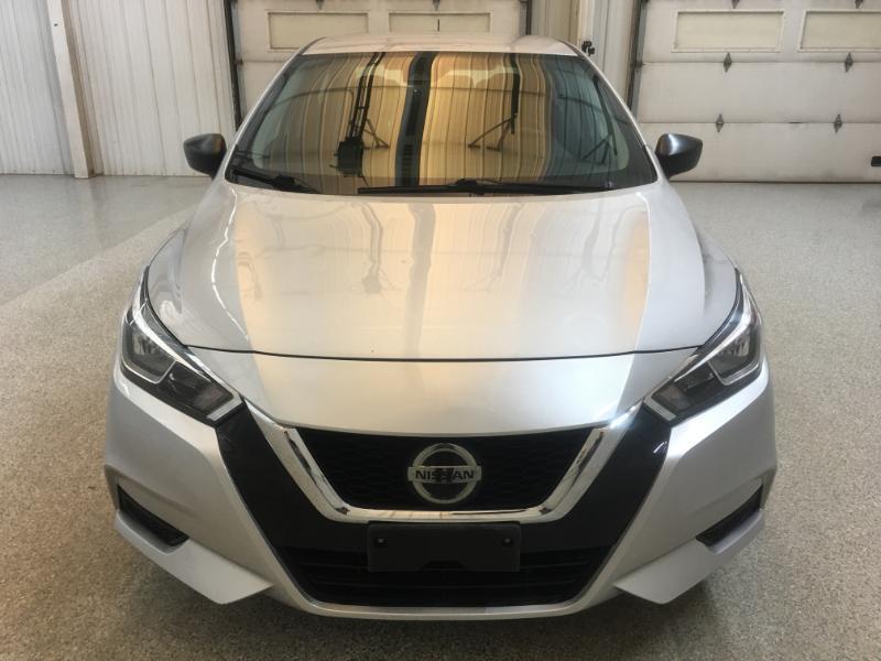 Nissan Versa  2022
