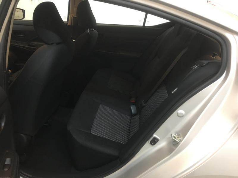 Nissan Versa  2022