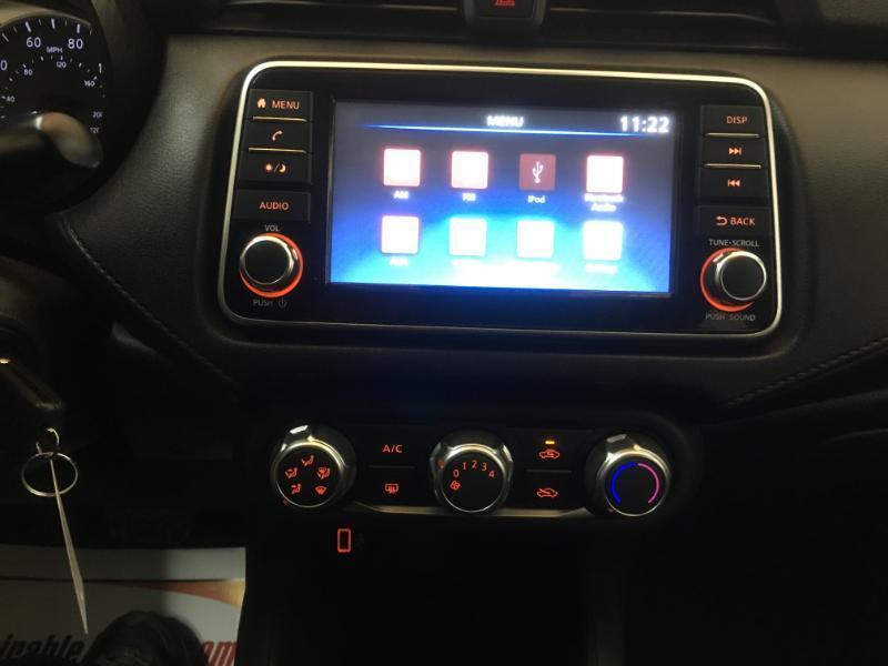 Nissan Versa  2022