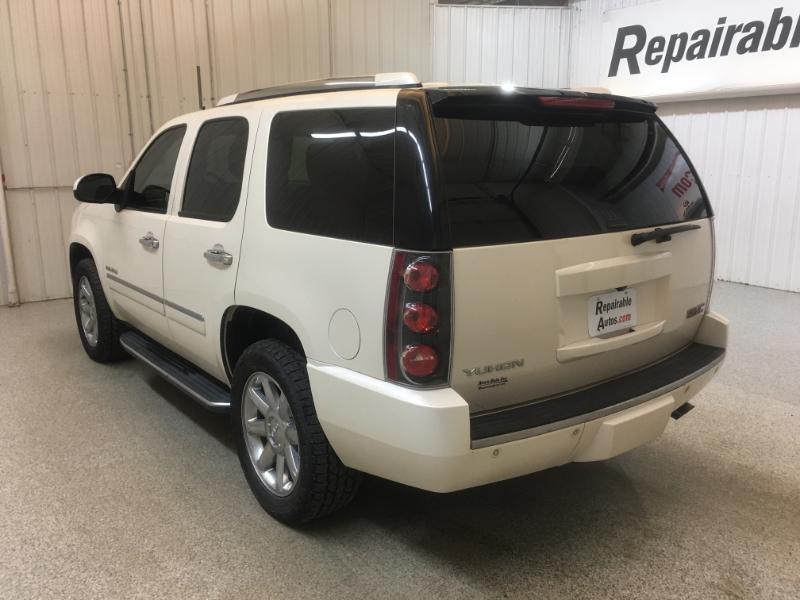 GMC Yukon Denali  2013