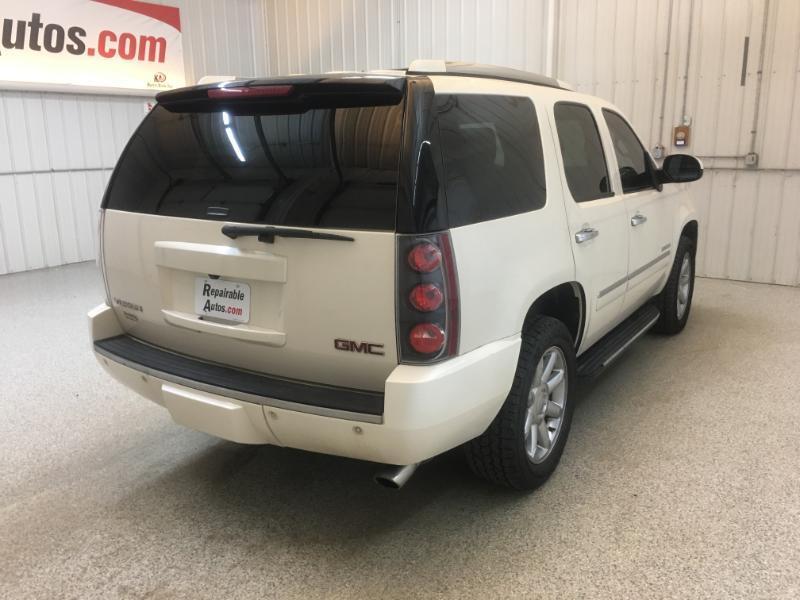 GMC Yukon Denali  2013