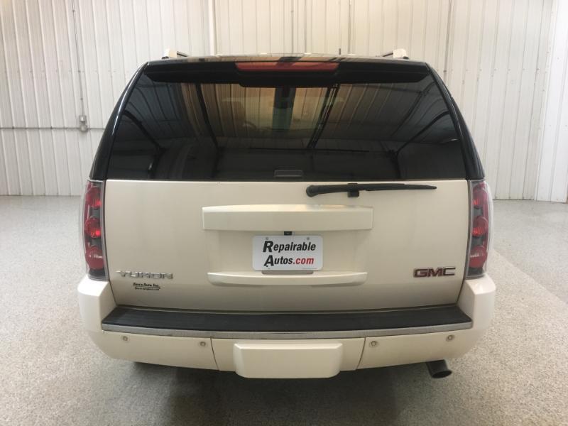 GMC Yukon Denali  2013