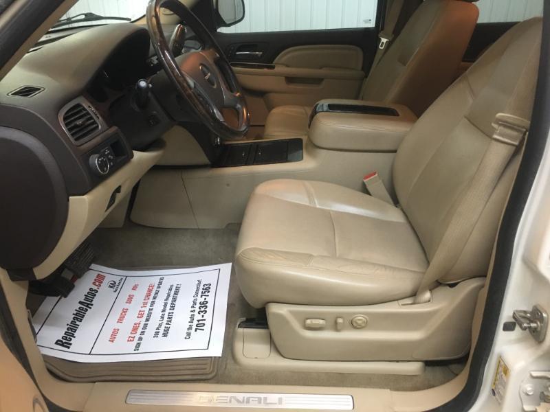 GMC Yukon Denali  2013