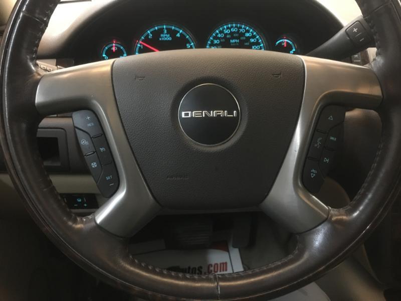 GMC Yukon Denali  2013