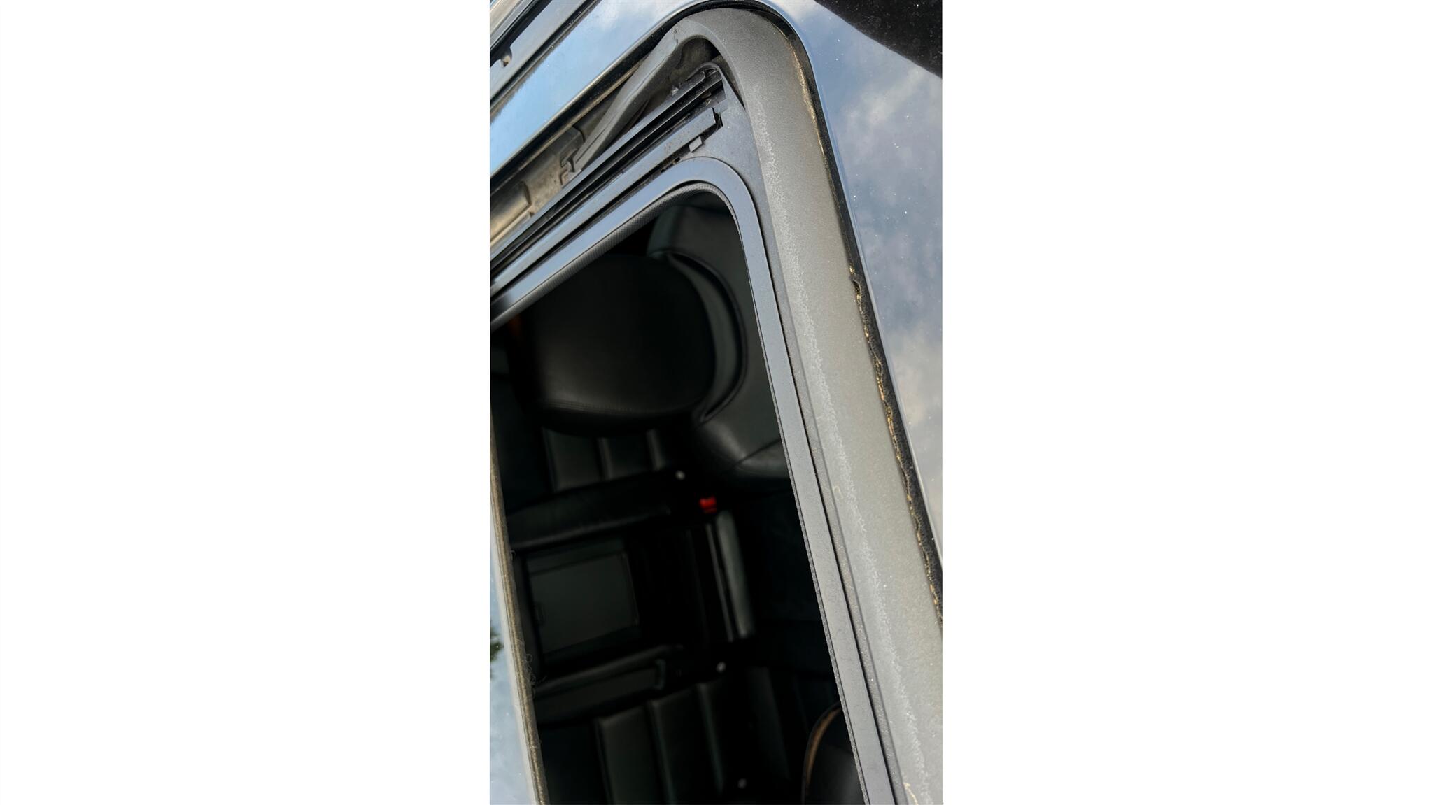 2010 Porsche Cayenne photo 10