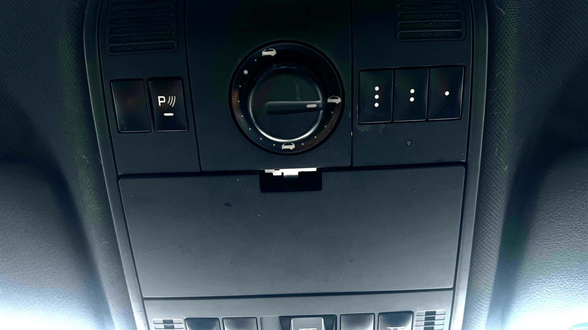 2010 Porsche Cayenne photo 27