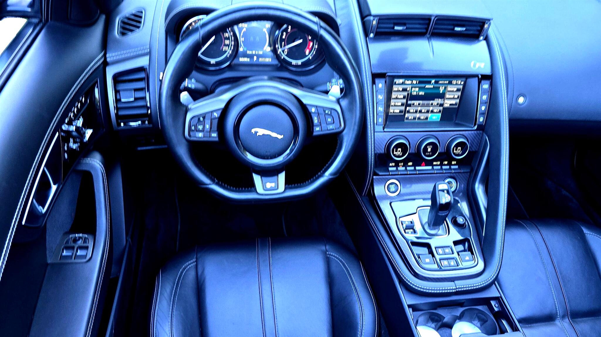 2016 Jaguar F-TYPE R photo 22