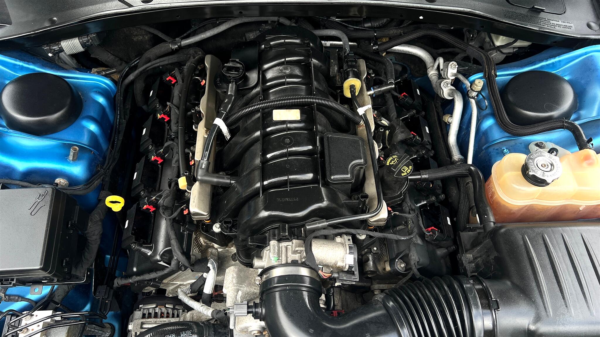 2016 Dodge Charger R/T photo 38