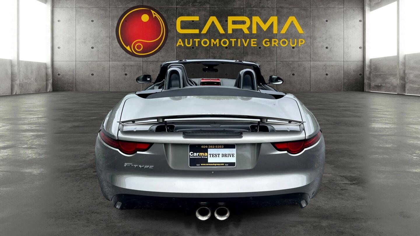 2018 Jaguar F-TYPE photo 4
