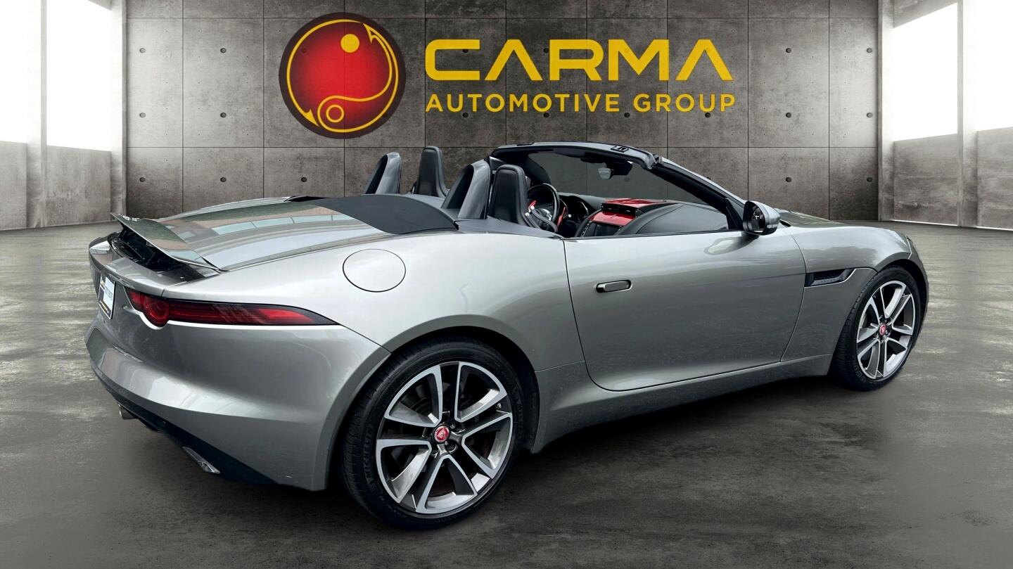 2018 Jaguar F-TYPE photo 5