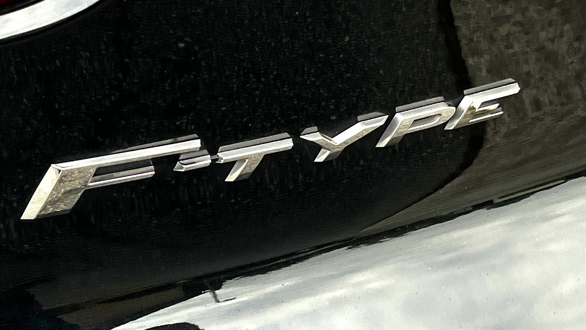 2016 Jaguar F-TYPE S photo 33
