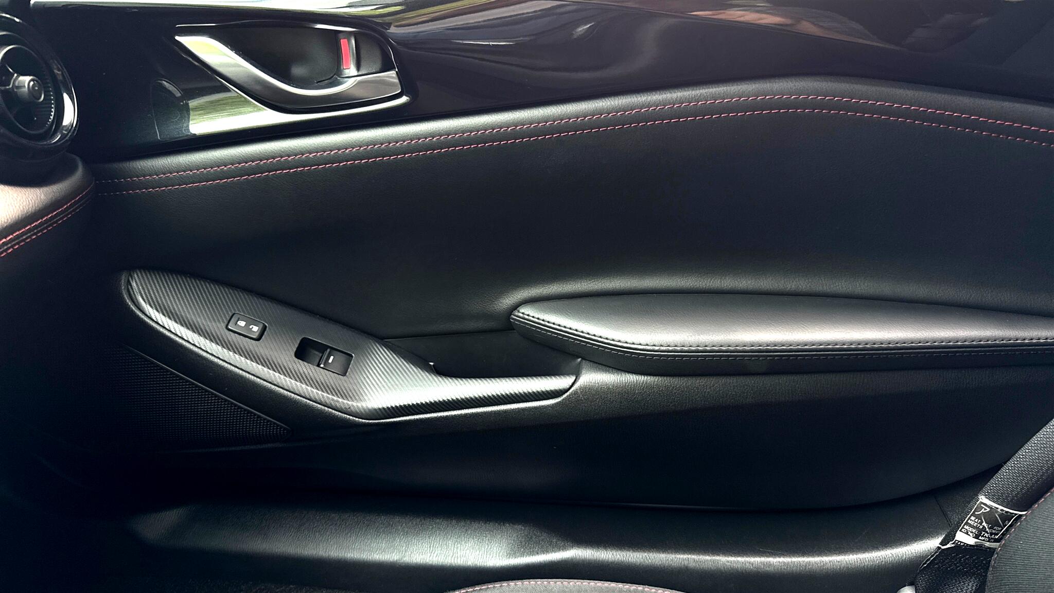 2019 Mazda MX-5 Miata Miata RF photo 17