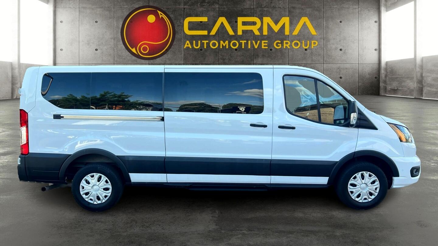 2022 Ford Transit Passenger XLT Van photo 3