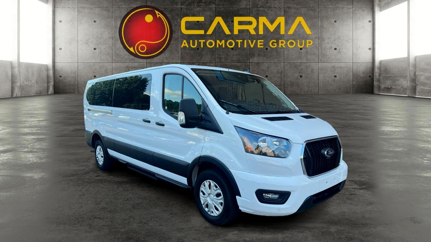 2022 Ford Transit Passenger XLT Van photo 4