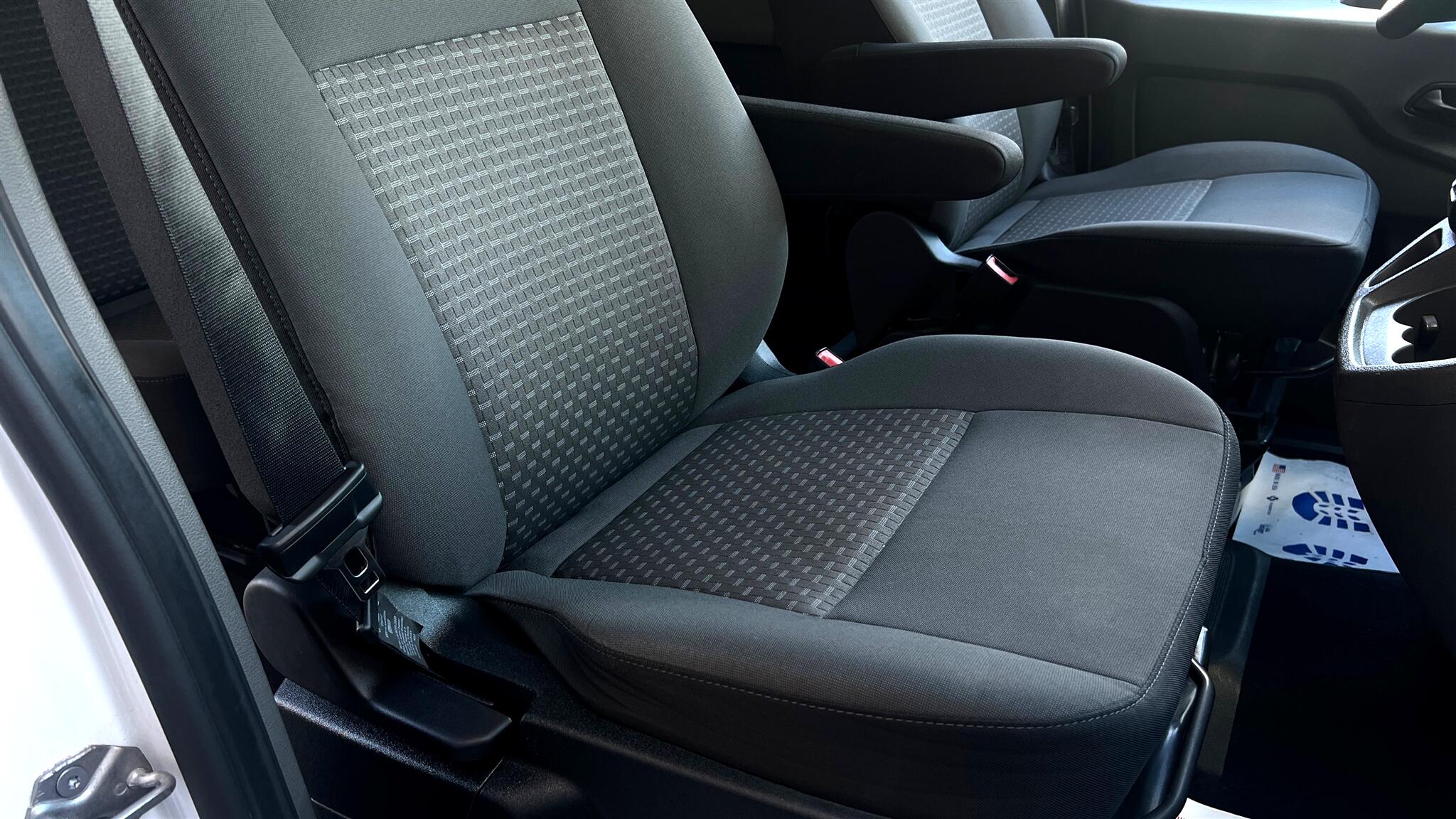 2022 Ford Transit Passenger XLT Van photo 28