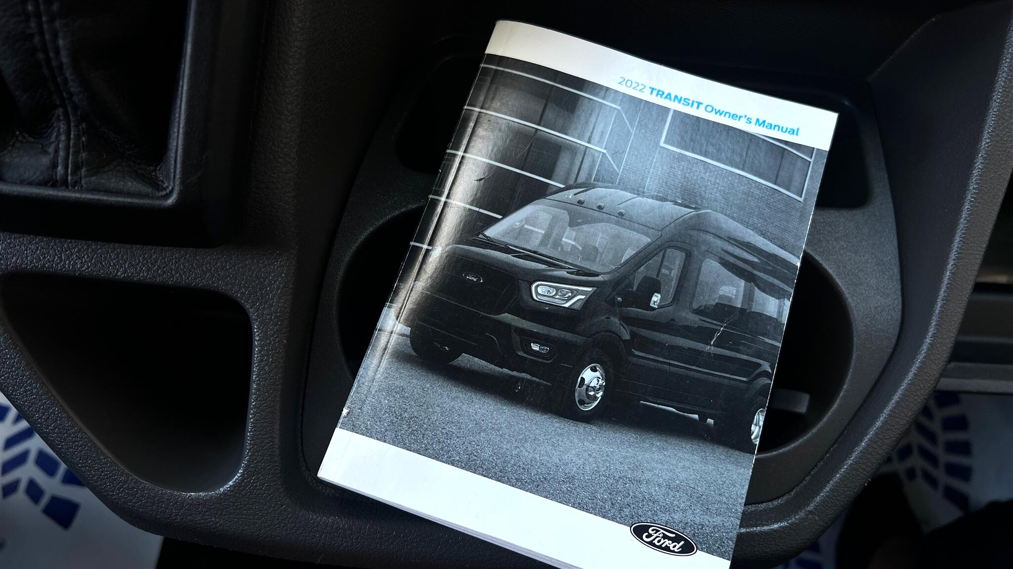 2022 Ford Transit Passenger XLT Van photo 40