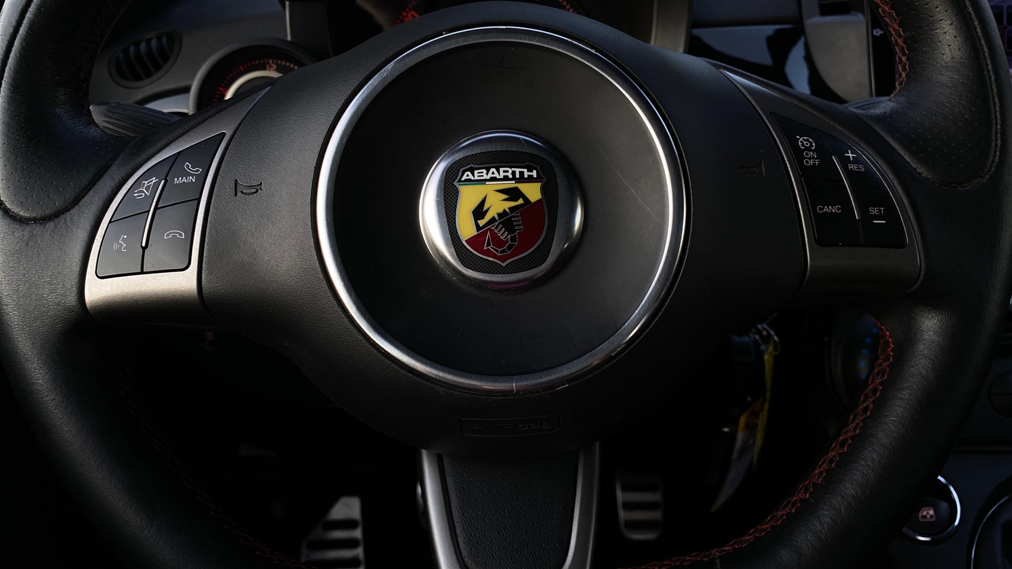 2013 Fiat 500 Abarth photo 12