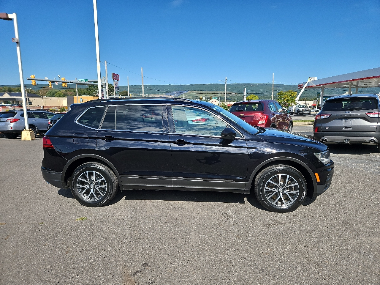 Volkswagen Tiguan 2.0T SE 4MOTION 2019 Volkswagen Tiguan 2.0T SE 4MOTION 2019