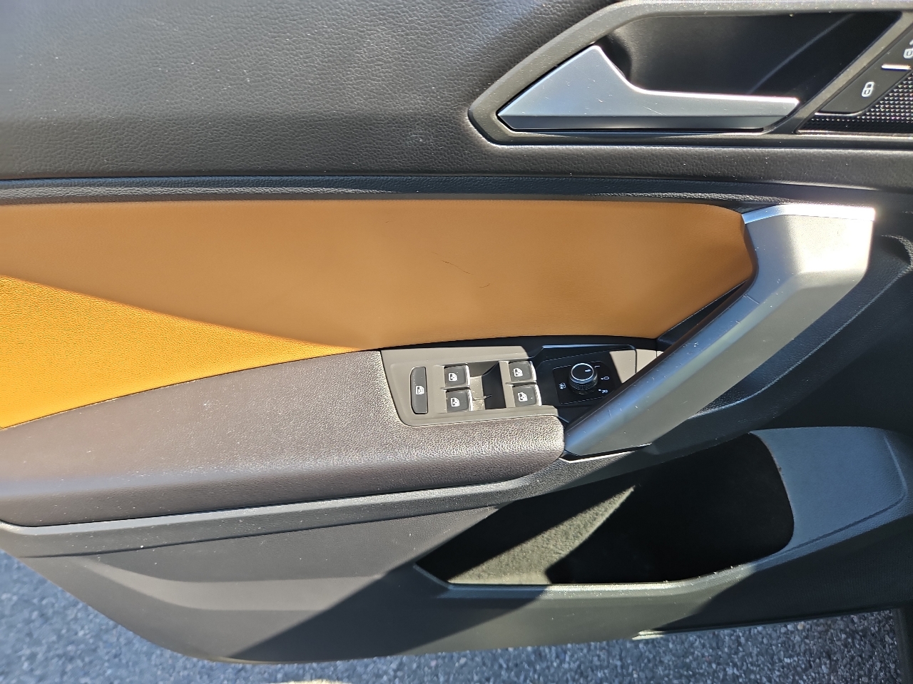 Volkswagen Tiguan 2.0T SE 4MOTION 2019 Volkswagen Tiguan 2.0T SE 4MOTION 2019