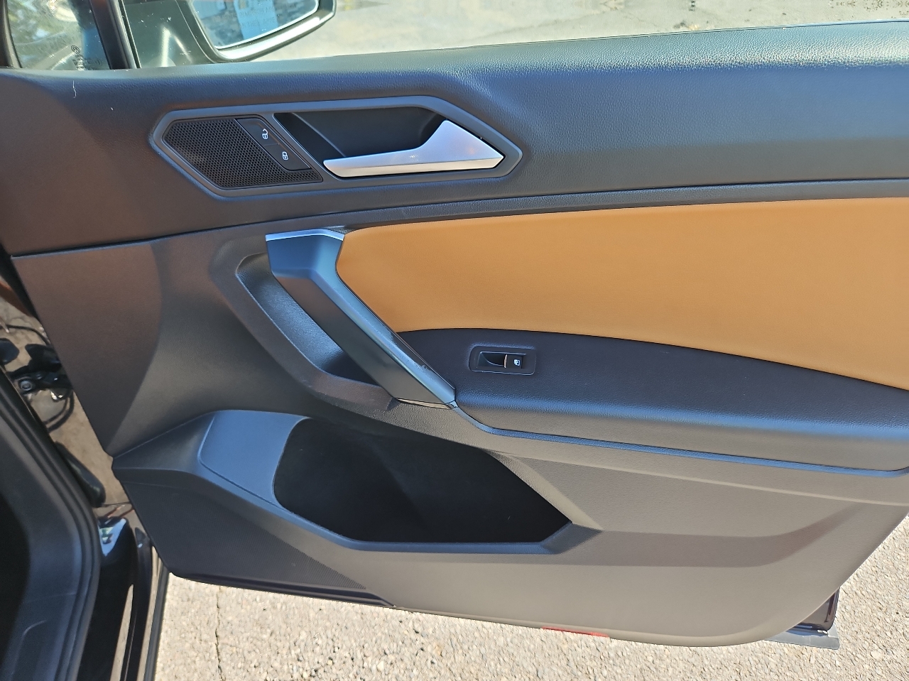 Volkswagen Tiguan 2.0T SE 4MOTION 2019 Volkswagen Tiguan 2.0T SE 4MOTION 2019