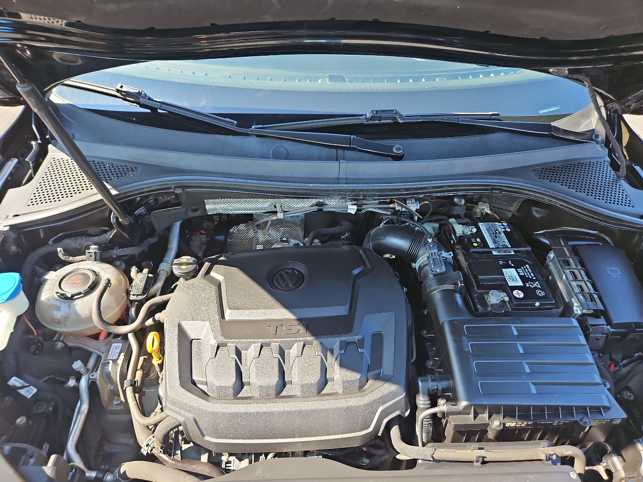 Volkswagen Tiguan 2.0T SE 4MOTION 2019 Volkswagen Tiguan 2.0T SE 4MOTION 2019