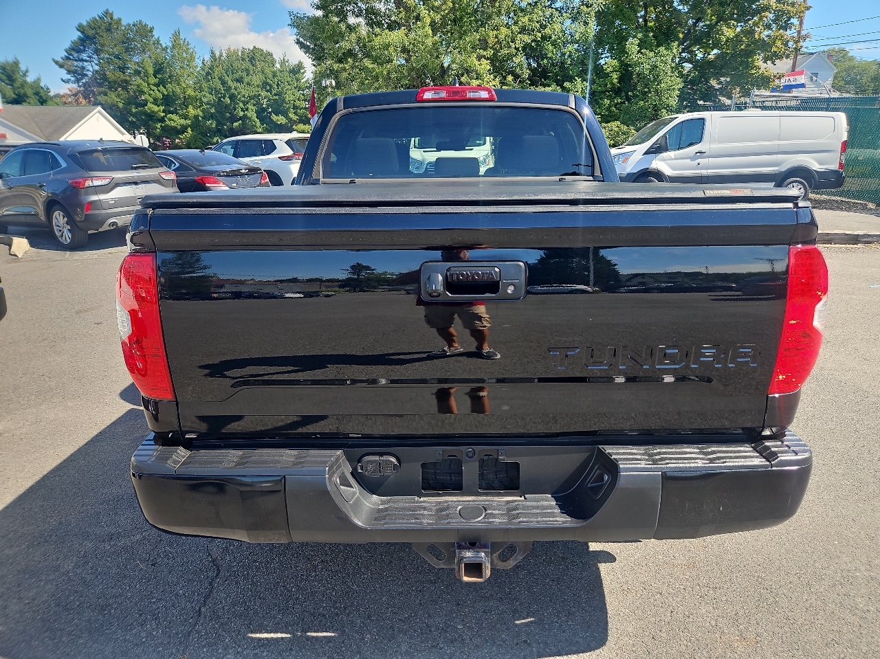 Toyota Tundra 4WD SR5 CrewMax 5.5' Bed 5.7L (Natl) 2020 Toyota Tundra 4WD SR5 CrewMax 5.5' Bed 5.7L (Natl) 2020