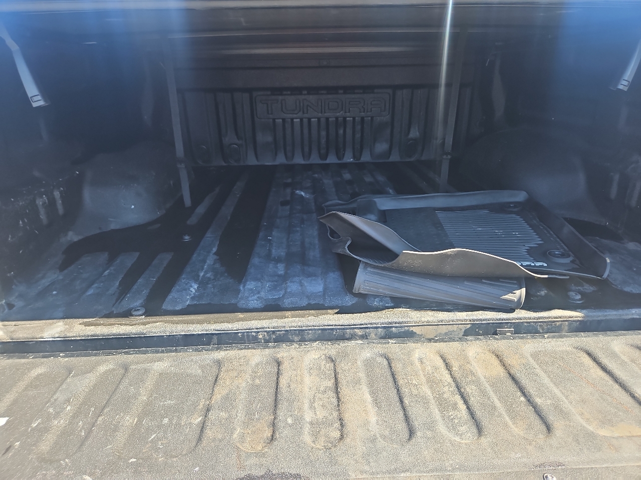 Toyota Tundra 4WD SR5 CrewMax 5.5' Bed 5.7L (Natl) 2020 Toyota Tundra 4WD SR5 CrewMax 5.5' Bed 5.7L (Natl) 2020