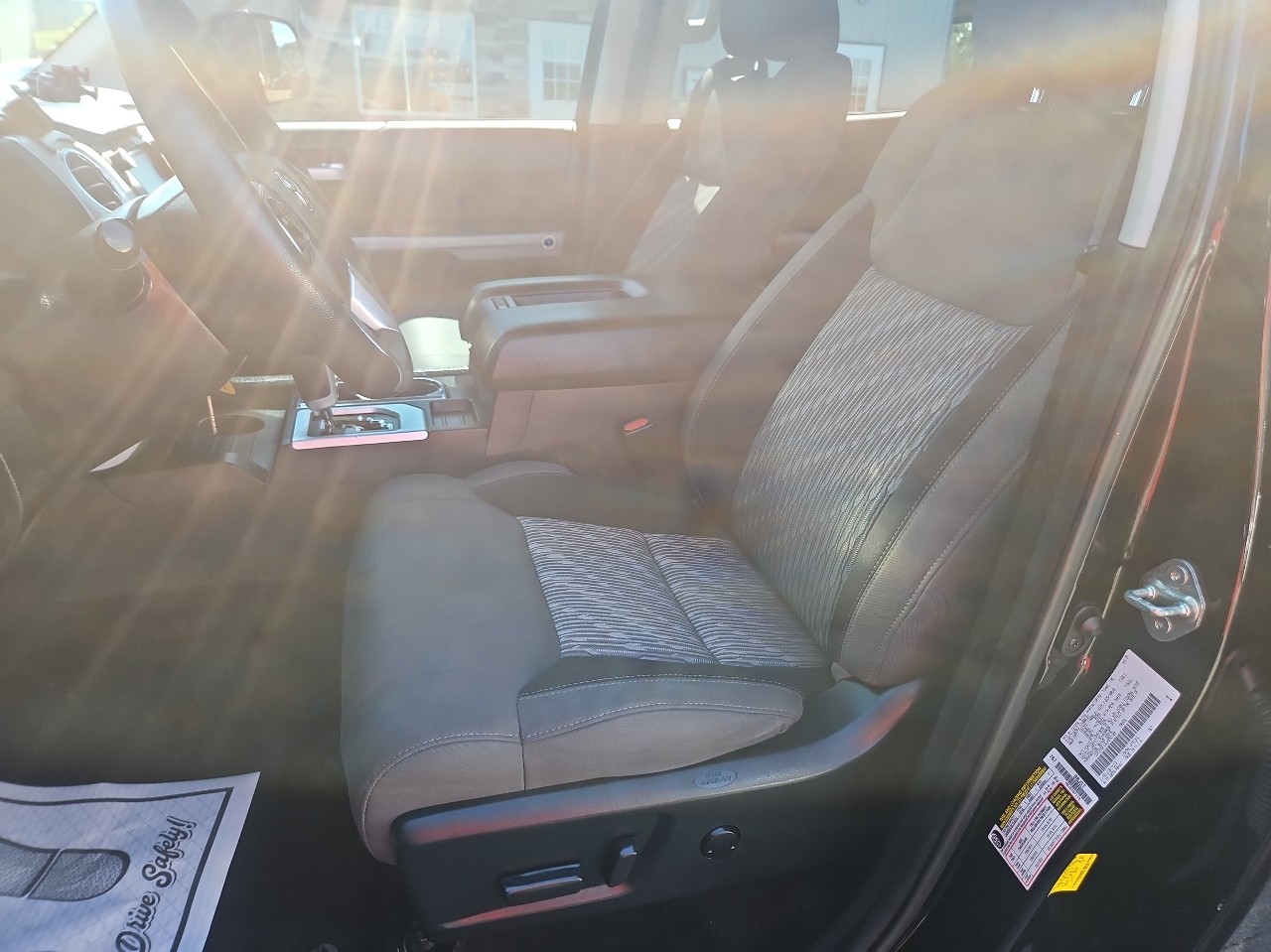 Toyota Tundra 4WD SR5 CrewMax 5.5' Bed 5.7L (Natl) 2020 Toyota Tundra 4WD SR5 CrewMax 5.5' Bed 5.7L (Natl) 2020