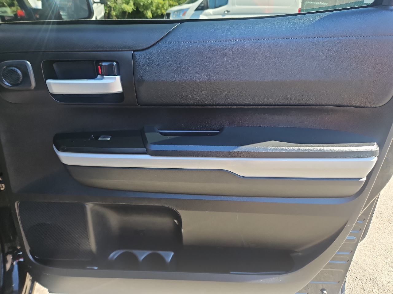 Toyota Tundra 4WD SR5 CrewMax 5.5' Bed 5.7L (Natl) 2020 Toyota Tundra 4WD SR5 CrewMax 5.5' Bed 5.7L (Natl) 2020