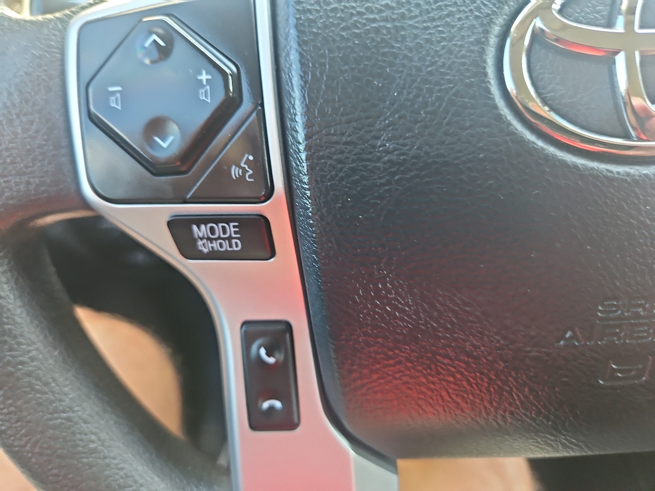 Toyota Tundra 4WD SR5 CrewMax 5.5' Bed 5.7L (Natl) 2020 Toyota Tundra 4WD SR5 CrewMax 5.5' Bed 5.7L (Natl) 2020