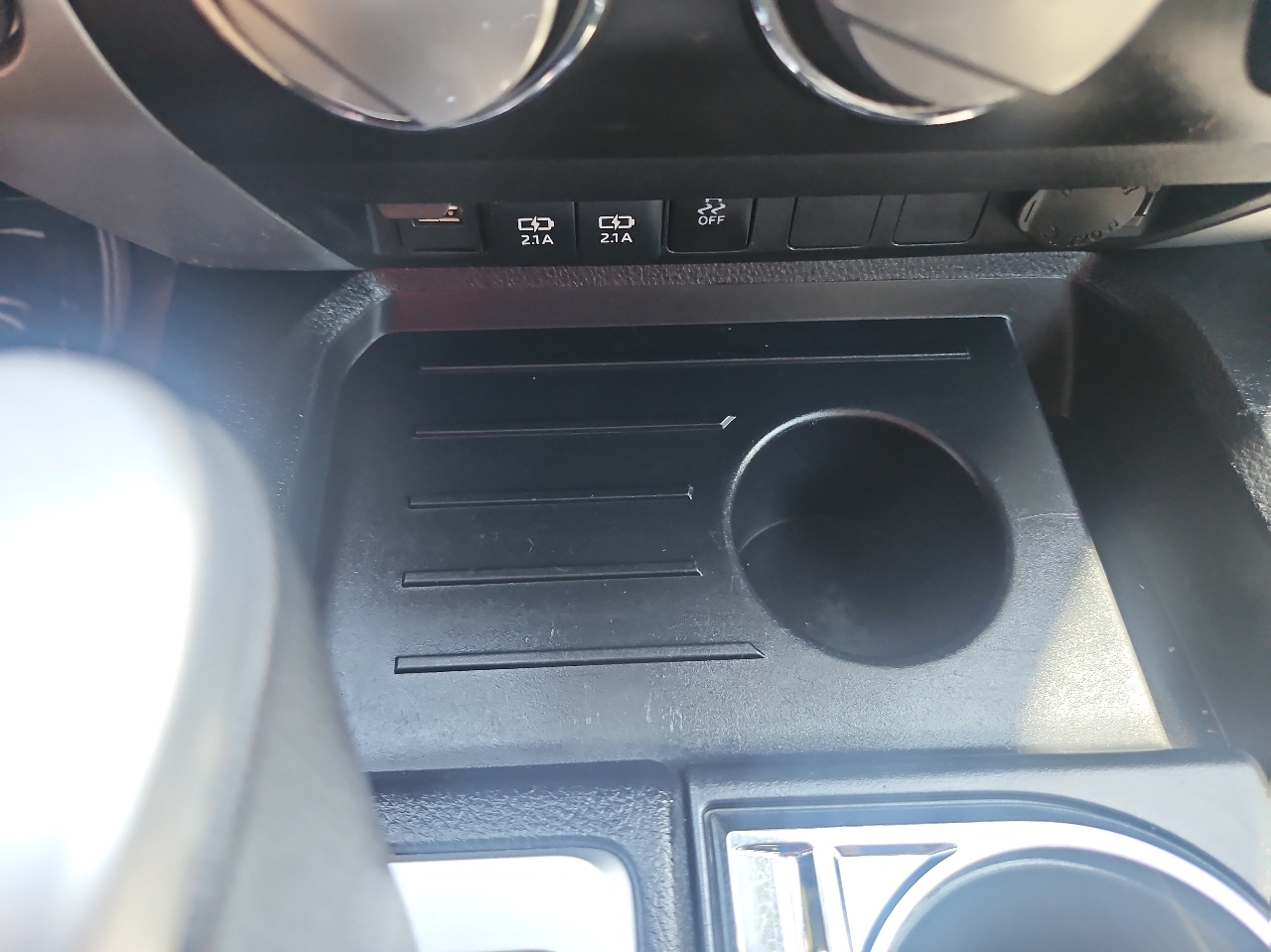 Toyota Tundra 4WD SR5 CrewMax 5.5' Bed 5.7L (Natl) 2020 Toyota Tundra 4WD SR5 CrewMax 5.5' Bed 5.7L (Natl) 2020