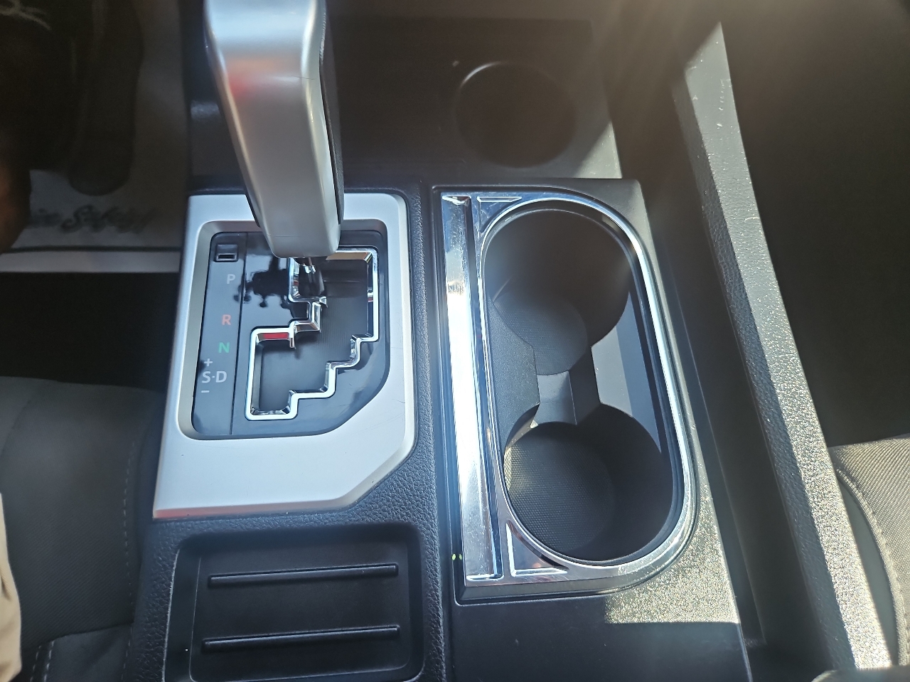 Toyota Tundra 4WD SR5 CrewMax 5.5' Bed 5.7L (Natl) 2020 Toyota Tundra 4WD SR5 CrewMax 5.5' Bed 5.7L (Natl) 2020