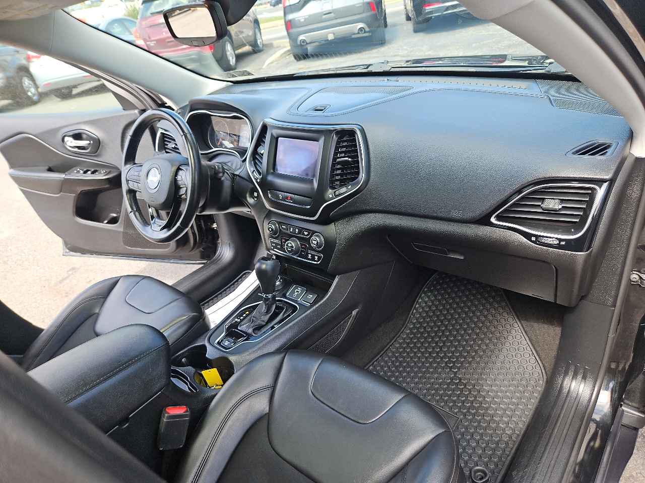 Jeep Cherokee Altitude 4x4 2020 Jeep Cherokee Altitude 4x4 2020