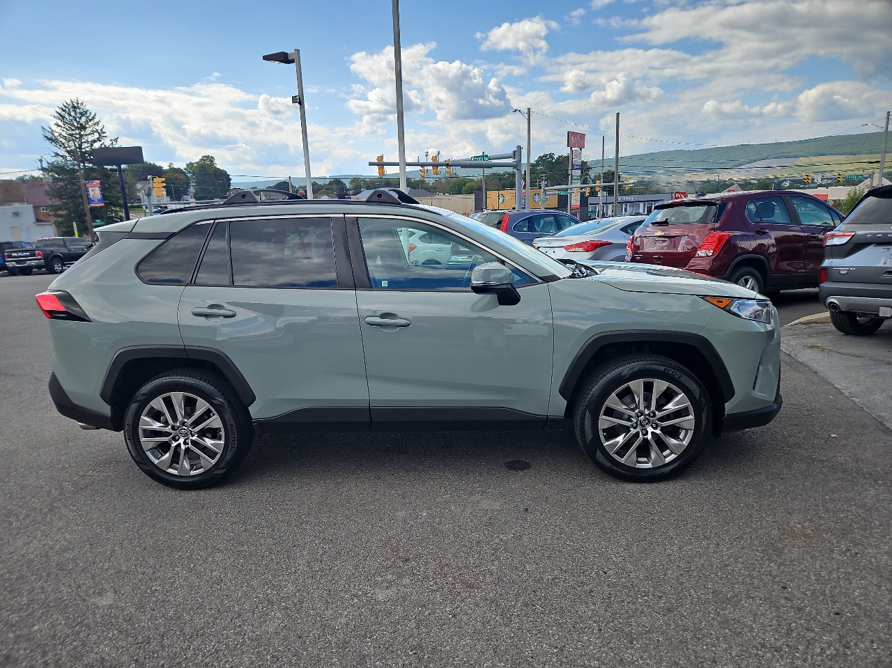 Toyota RAV4 XLE Premium AWD (Natl) 2019 Toyota RAV4 XLE Premium AWD (Natl) 2019