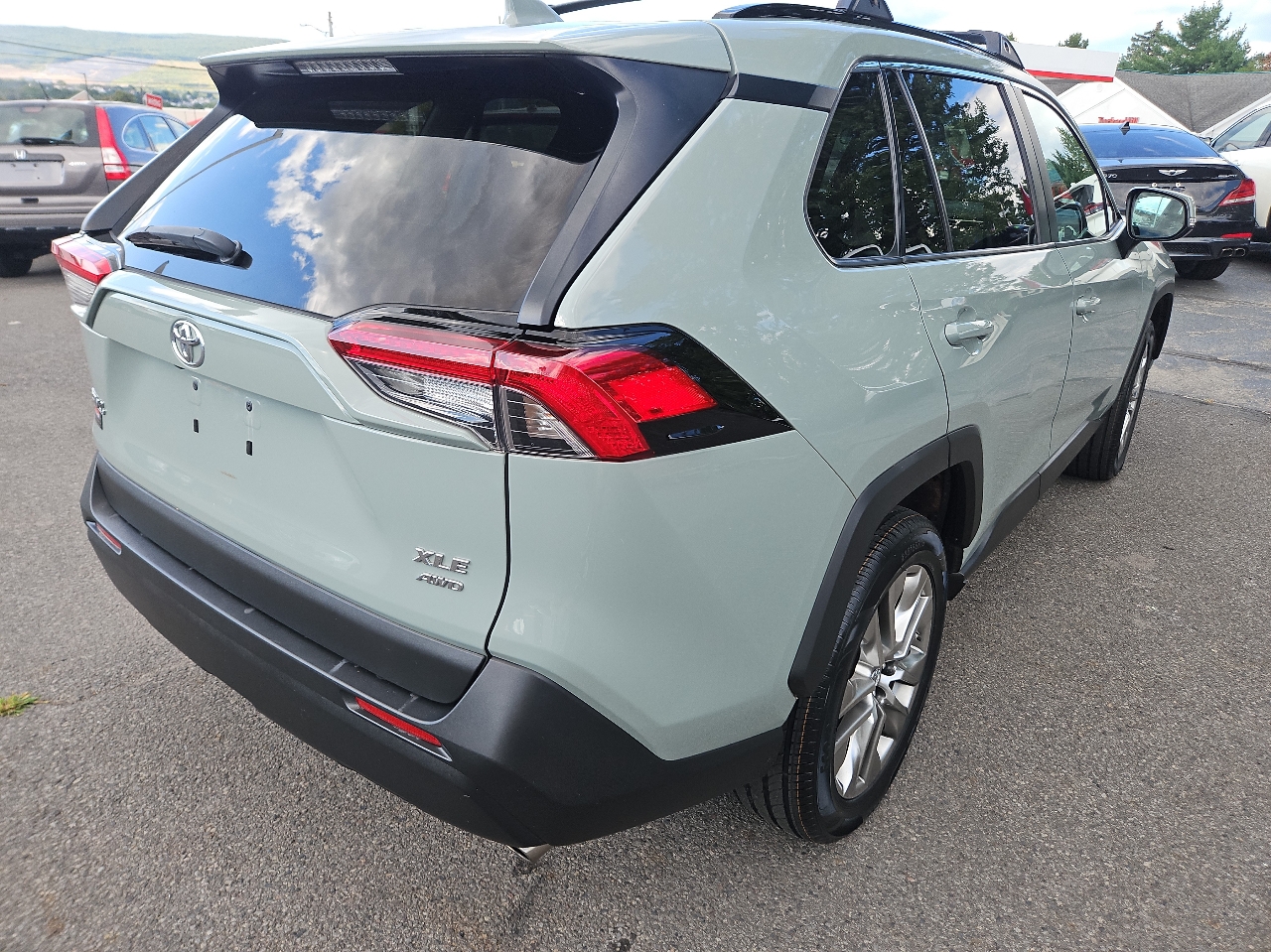Toyota RAV4 XLE Premium AWD (Natl) 2019 Toyota RAV4 XLE Premium AWD (Natl) 2019