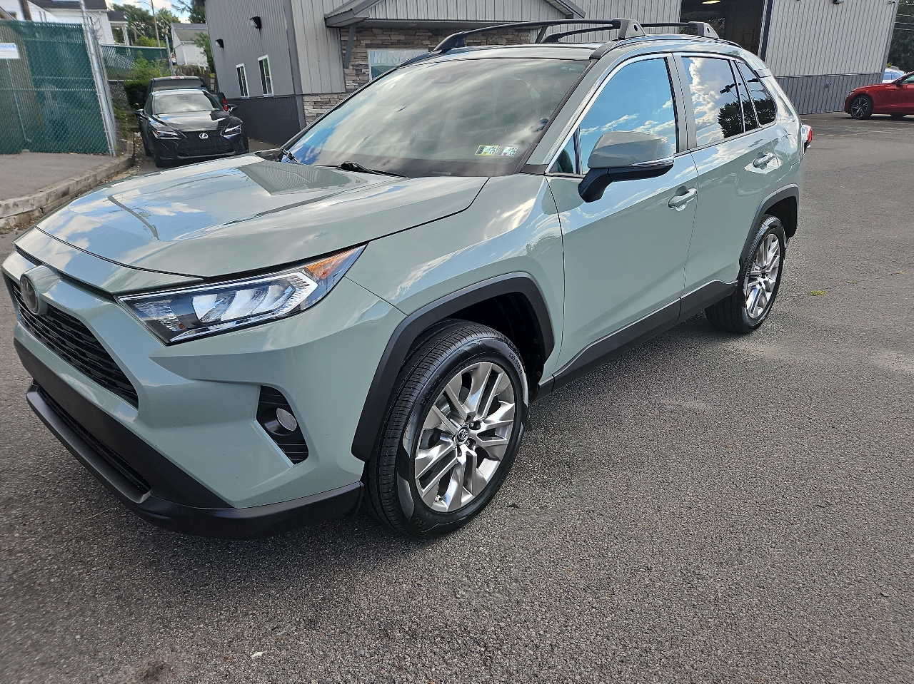 Toyota RAV4 XLE Premium AWD (Natl) 2019 Toyota RAV4 XLE Premium AWD (Natl) 2019