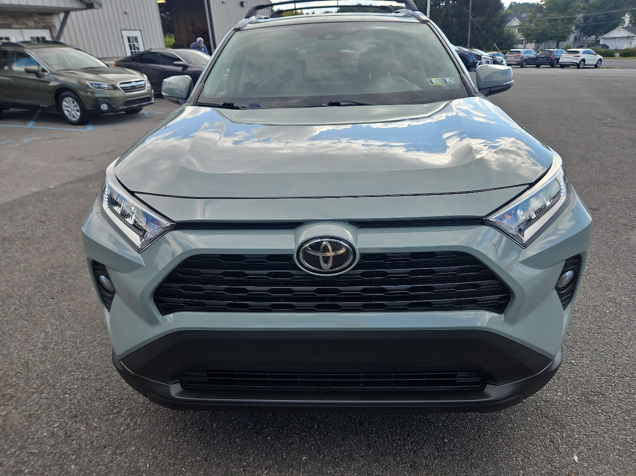 Toyota RAV4 XLE Premium AWD (Natl) 2019 Toyota RAV4 XLE Premium AWD (Natl) 2019