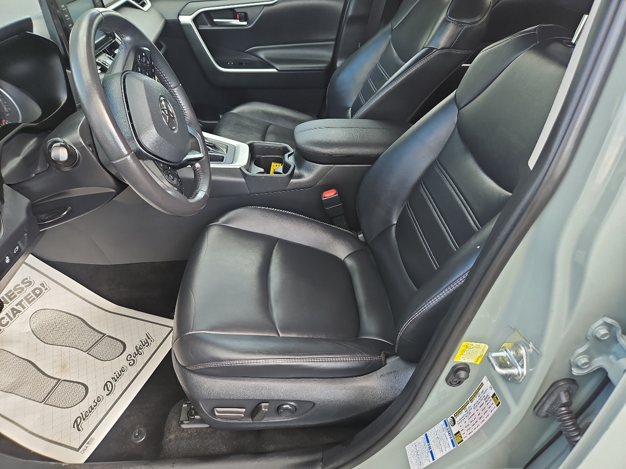 Toyota RAV4 XLE Premium AWD (Natl) 2019 Toyota RAV4 XLE Premium AWD (Natl) 2019