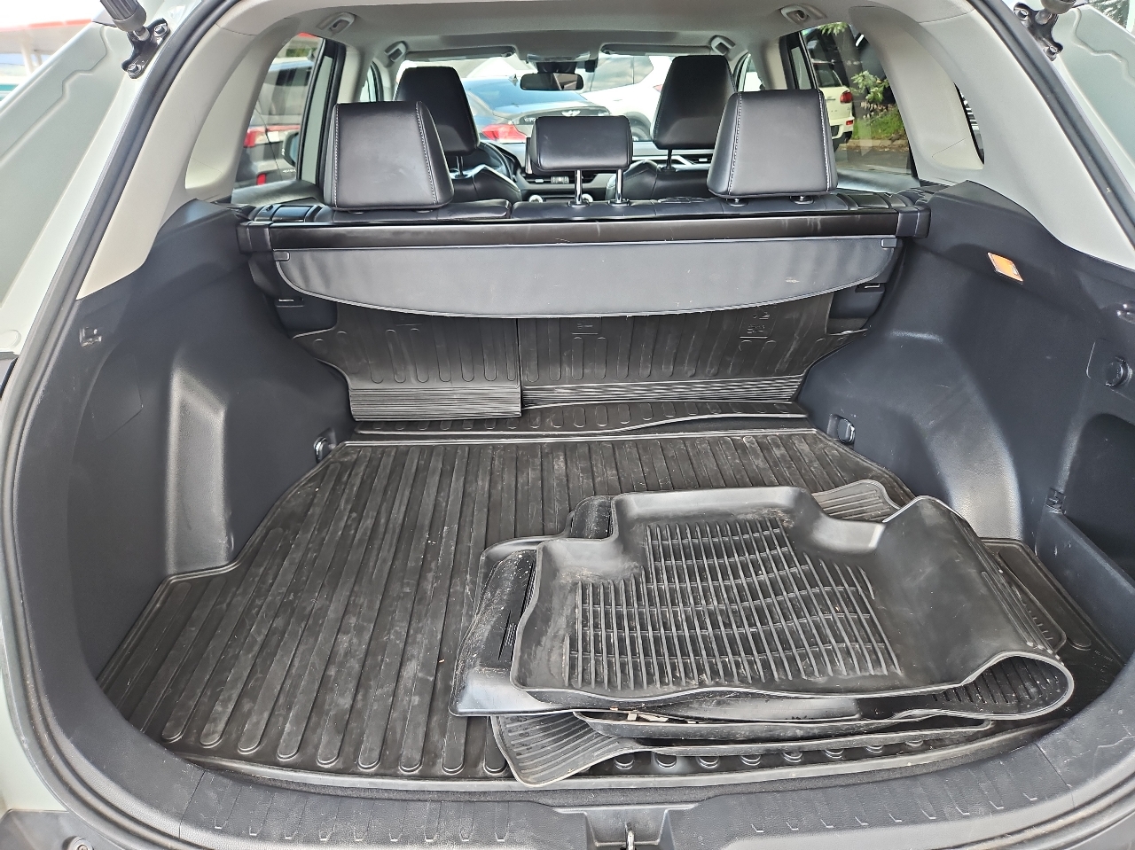 Toyota RAV4 XLE Premium AWD (Natl) 2019 Toyota RAV4 XLE Premium AWD (Natl) 2019