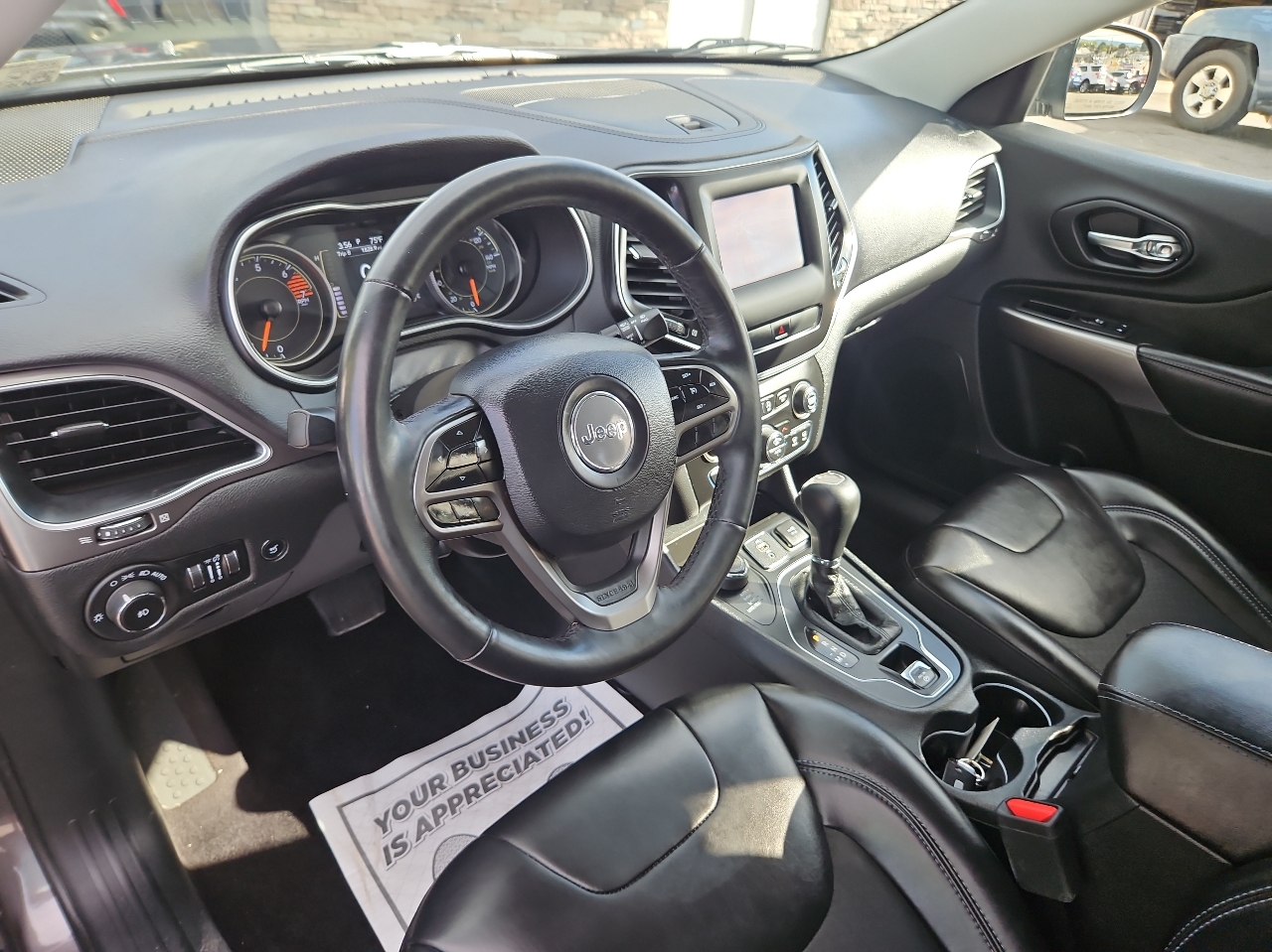 Jeep Cherokee Latitude Plus 4x4 2019 Jeep Cherokee Latitude Plus 4x4 2019