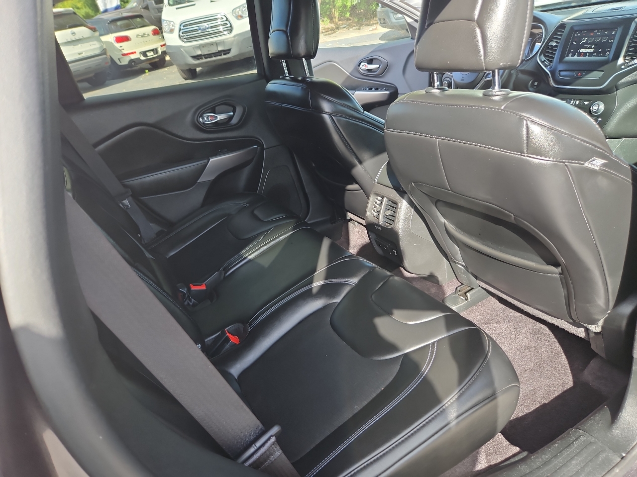 Jeep Cherokee Latitude Plus 4x4 2019 Jeep Cherokee Latitude Plus 4x4 2019