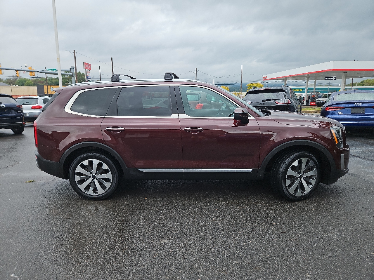 2020 Kia Telluride S photo 2