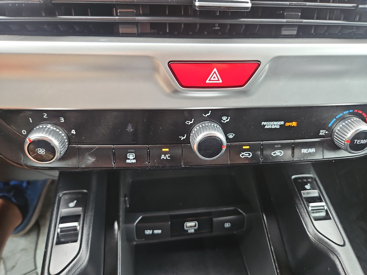 2020 Kia Telluride S photo 35